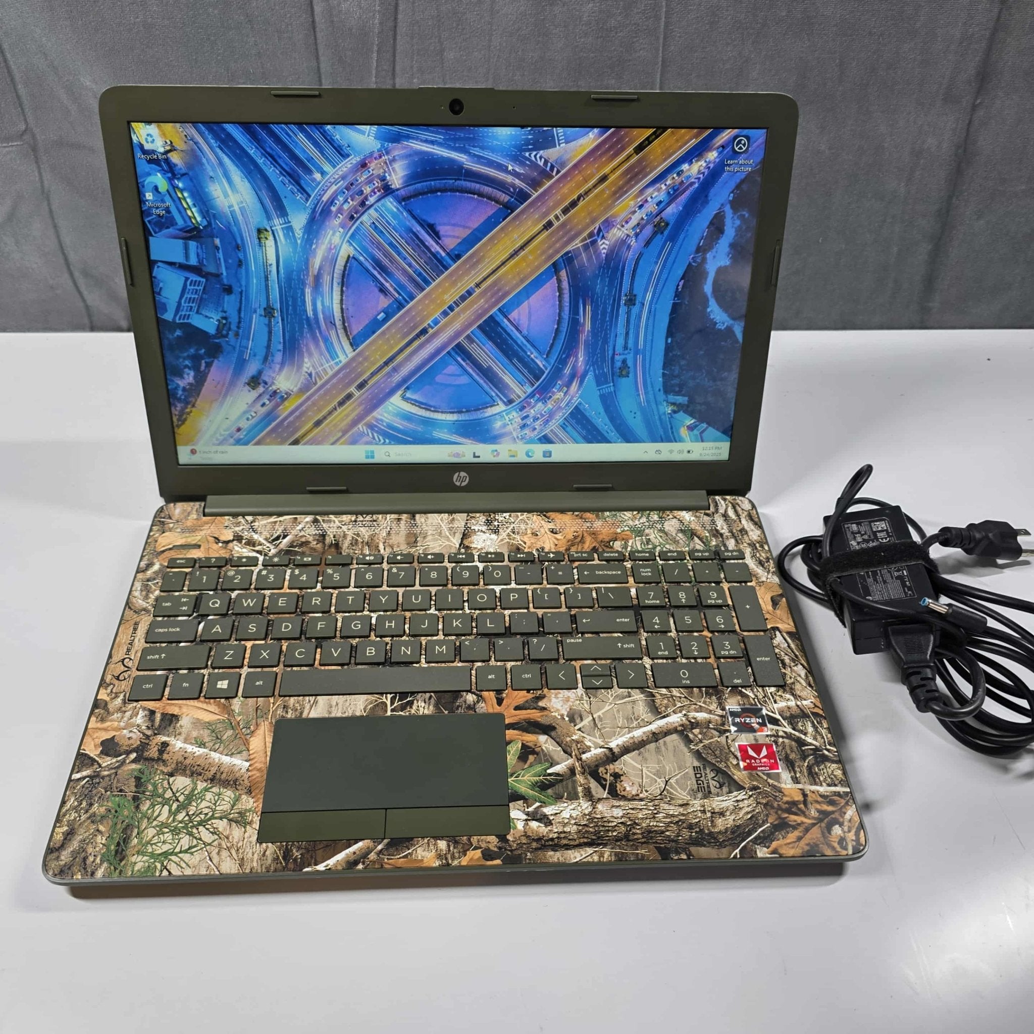 HP 15 - db1047wm Notebook 15.6" W11 Ryzen 3 256GB SSD 8GB RAM WiFi Webcam - Geek Tech