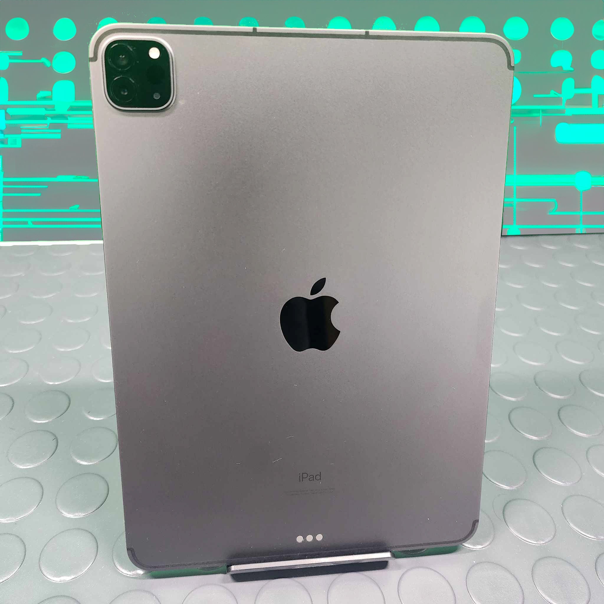 CDMA Unlocked Apple iPad Pro A2301 (3rd Gen) 11in 128gb Space Gray | B Grade - Geek Tech