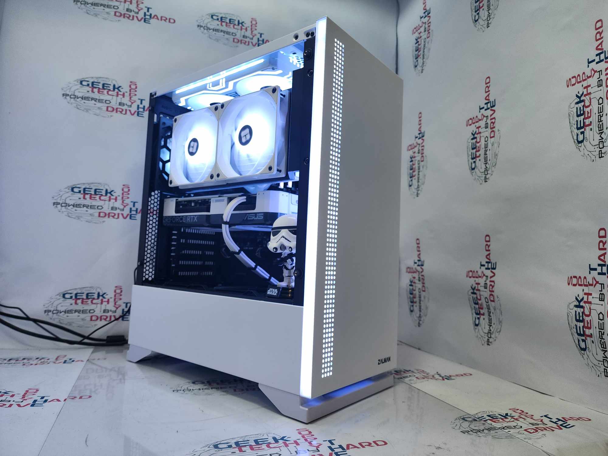 Pinnacle Legendary Desktop Gaming PC Computer Ryzen 5 RTX 4070 1tb NVMe 32GB DDR5 AIO White S5 - Geek Tech