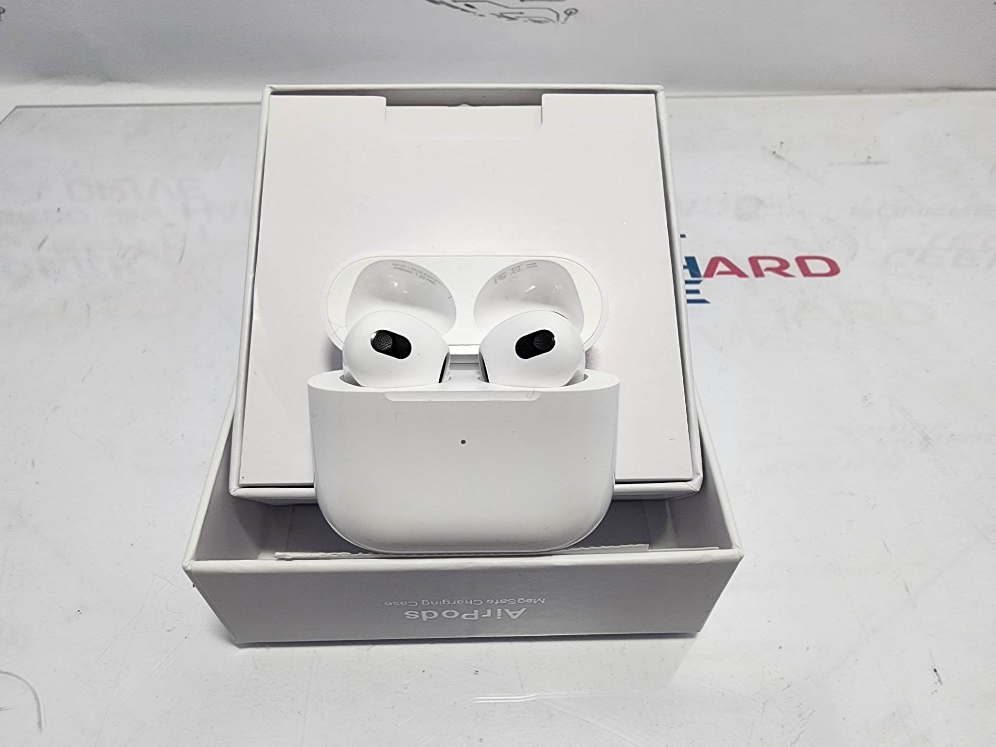Apple Airpods 3rd Generation MME73AM/A White | A Grade - Geek Tech