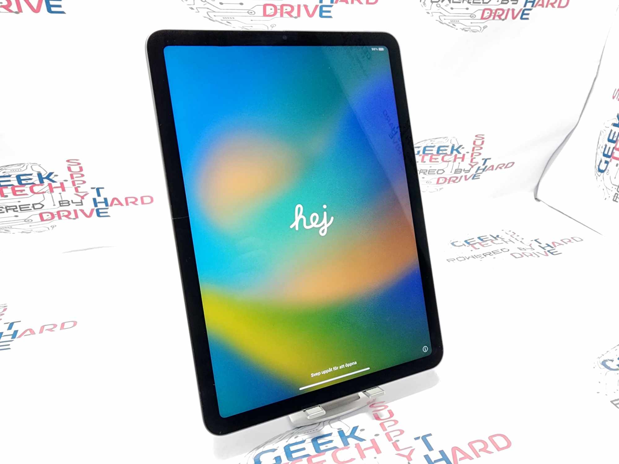 Apple iPad Air 5th Generation A2588 64gb 10.9in Space Gray | B Grade - Geek Tech