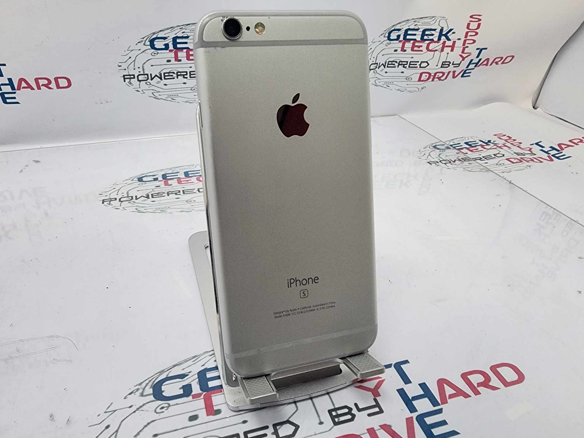 CDMA Unlocked Apple iPhone 6S A1688 16GB Silver | B Grade - Geek Tech