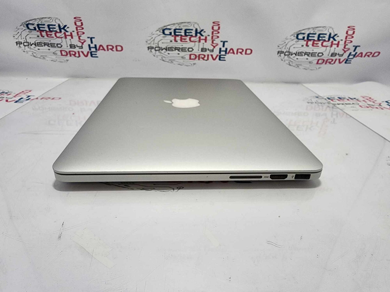 Macbook Pro Early A1502 2015 13in Retina 128gb SSD 8gb RAM Webcam Silver - Geek Tech