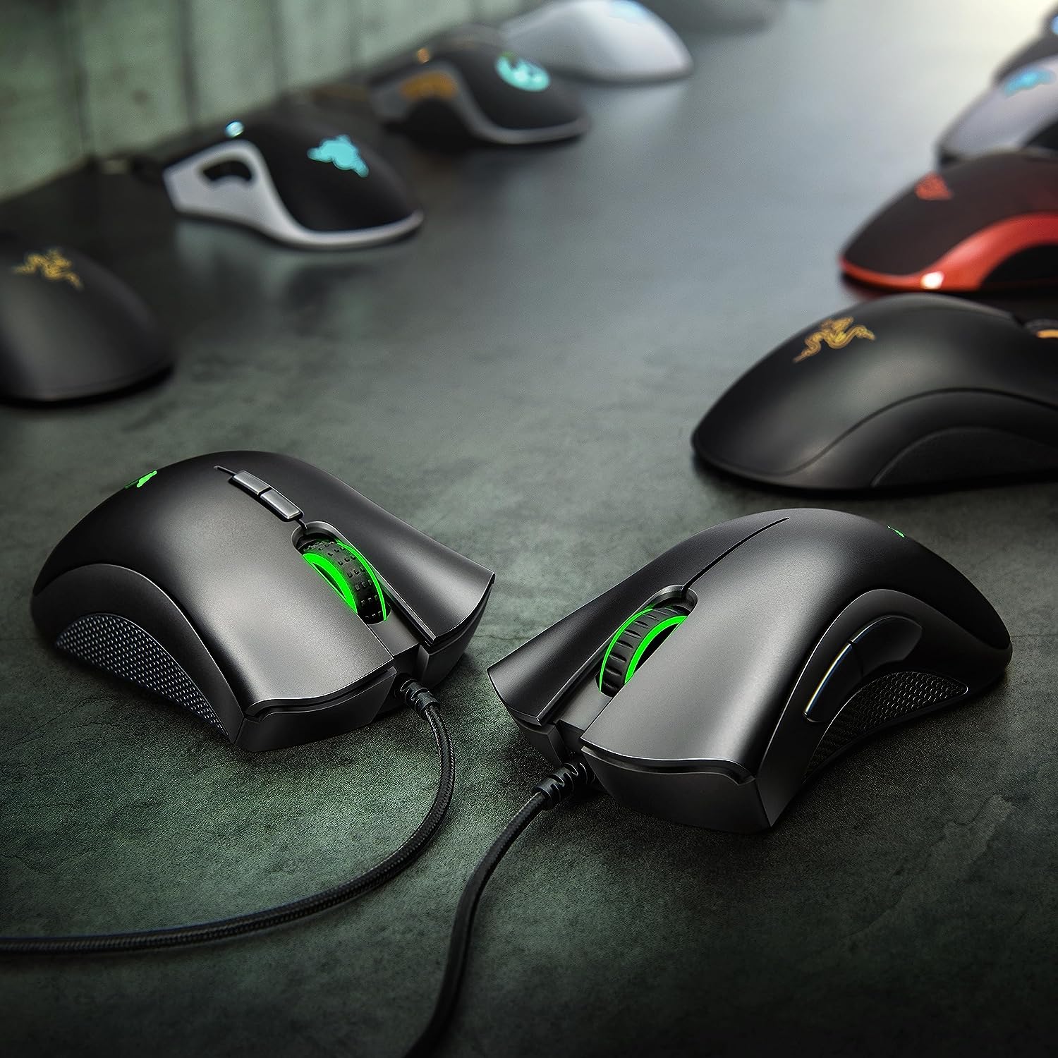 Razer DeathAdder Essential Gaming Mouse: 6400 DPI Optical Sensor - 5 Programmable Buttons - Mechanical Switches - Rubber Side Grips - Mercury White - Geek Tech