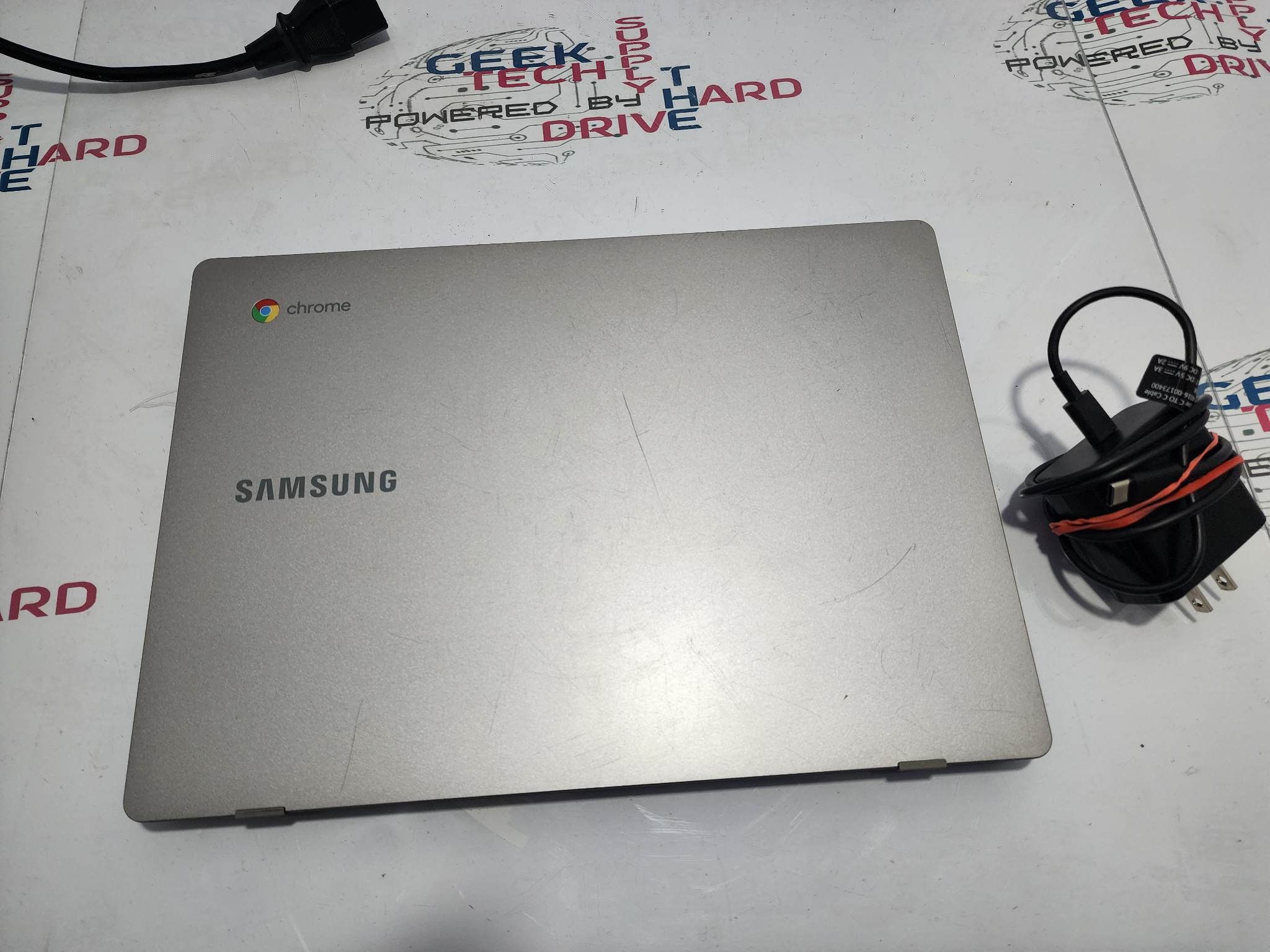 Samsung Chromebook XE310XBA 11.6" 32gb Storage 4gb RAM Silver | B Grade - Geek Tech